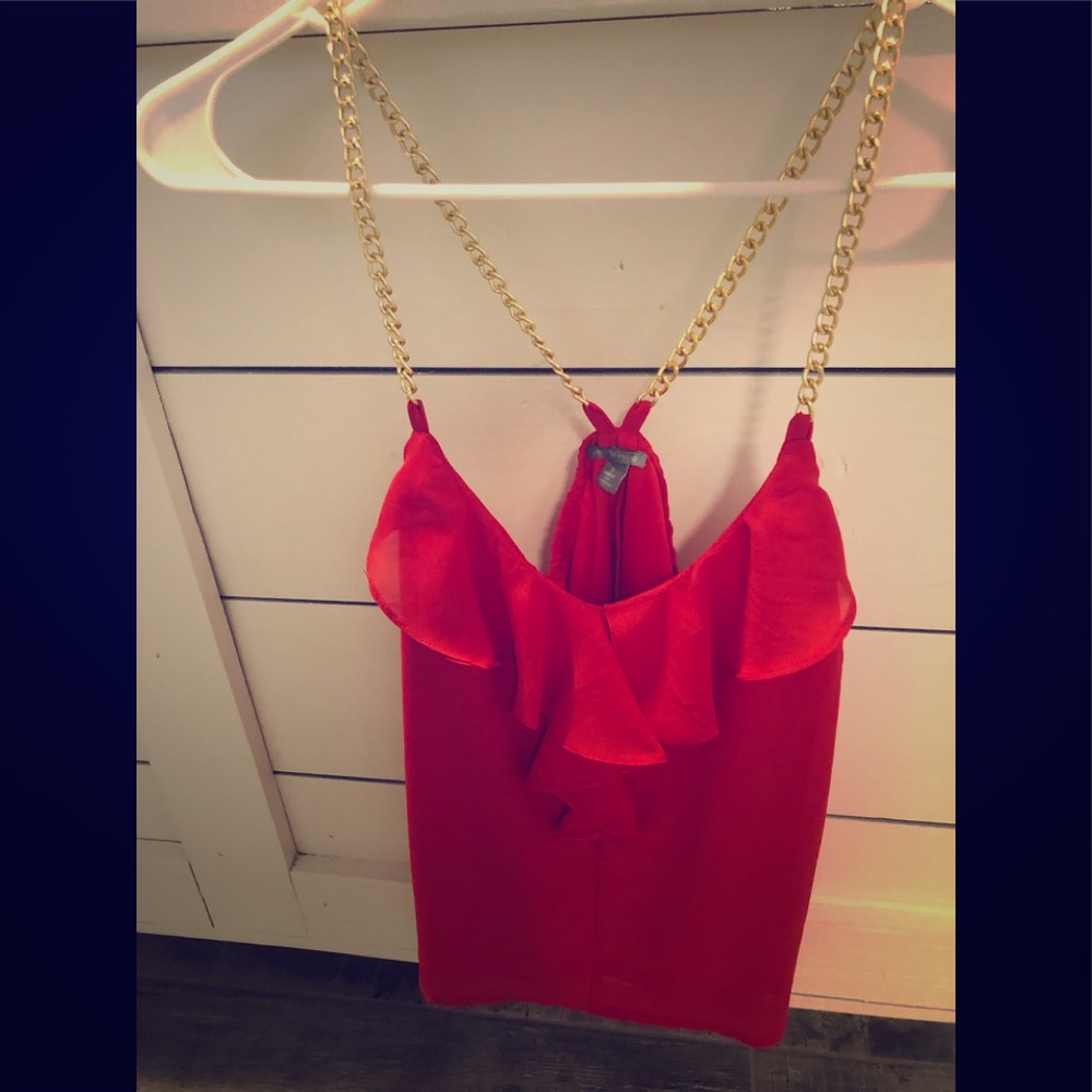 Gorgeous red top✳️BOGO